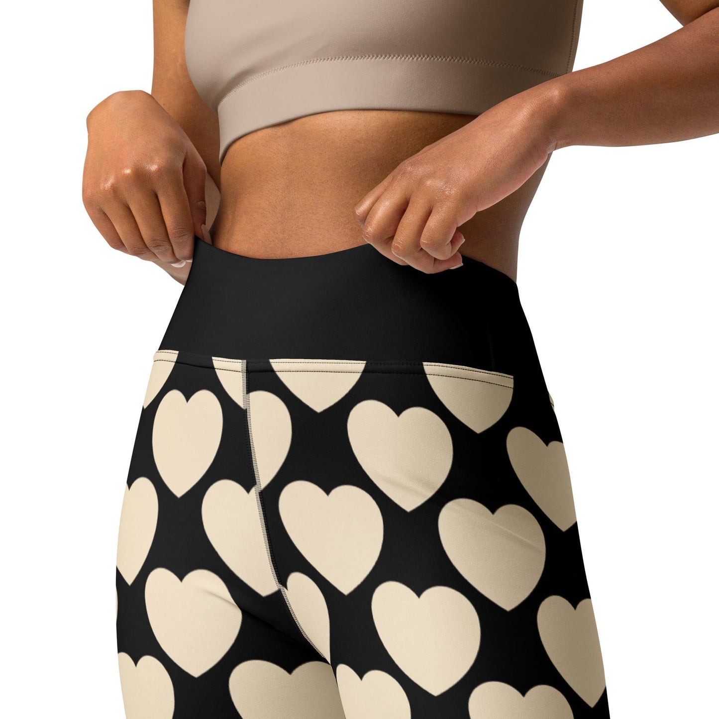 Yoga leggings -2- ELLIE LOVE black - Bold heart print