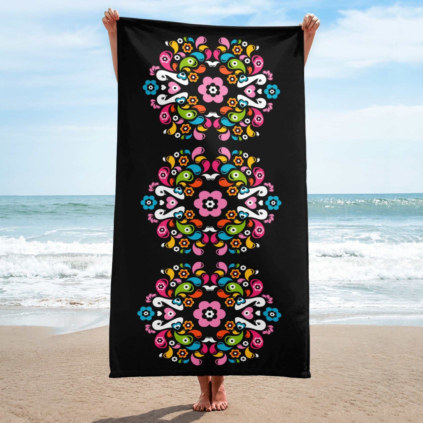 Towel - PEACOCK LOVE happy - Glorious peacock print