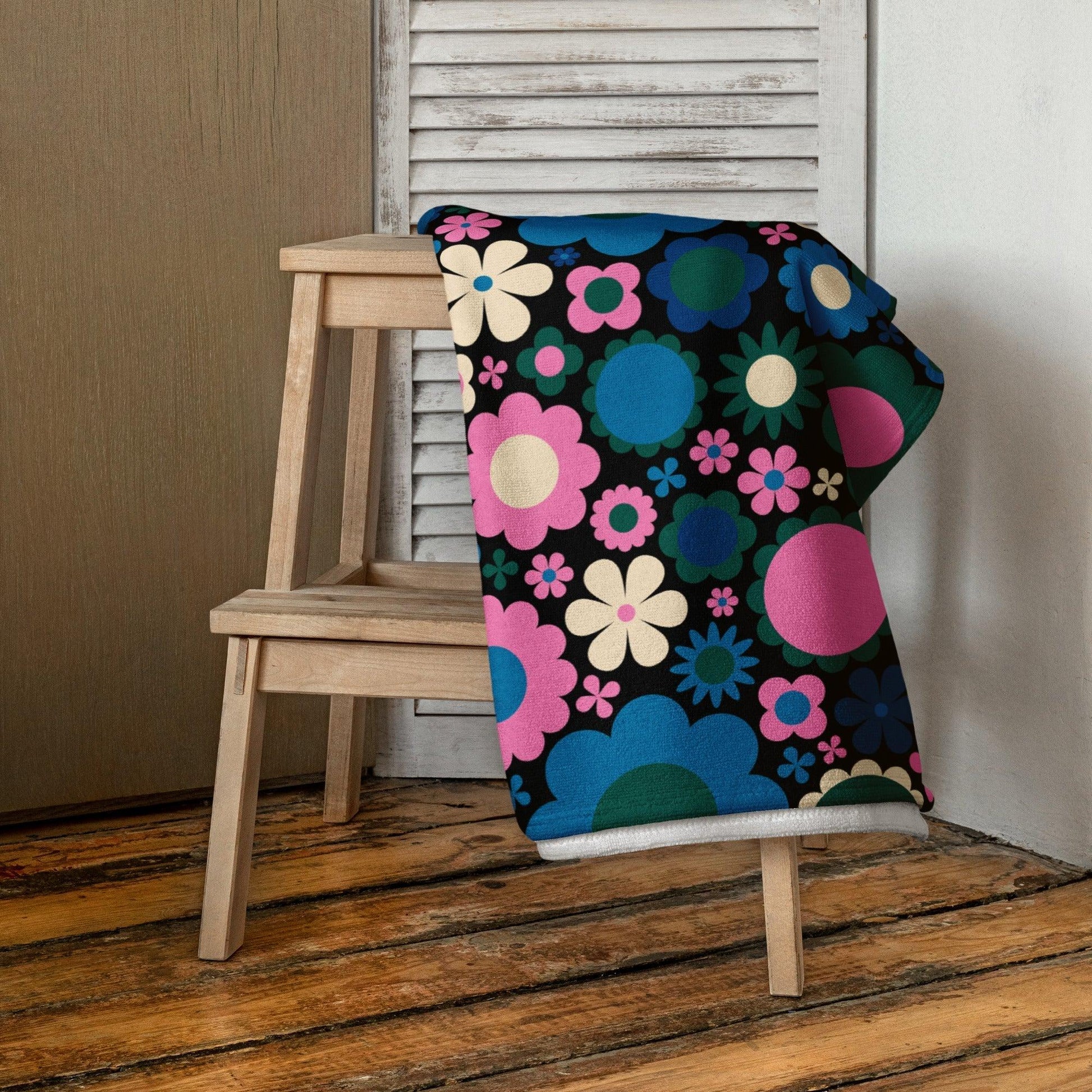 BLOOMPOP blue pink - Towel | SHALMIAK