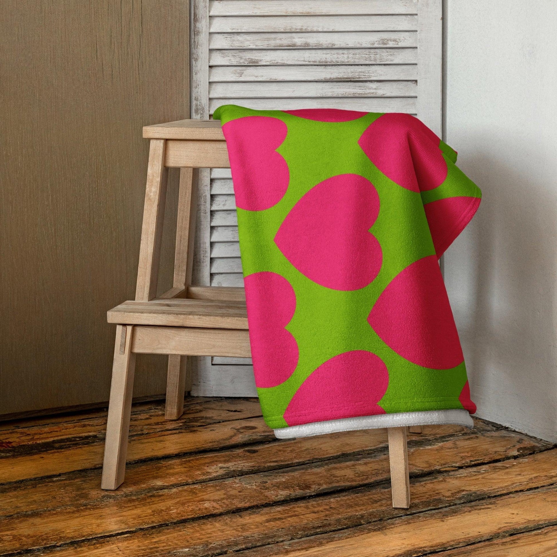 ELLIE LOVE pink lime - Towel | SHALMIAK