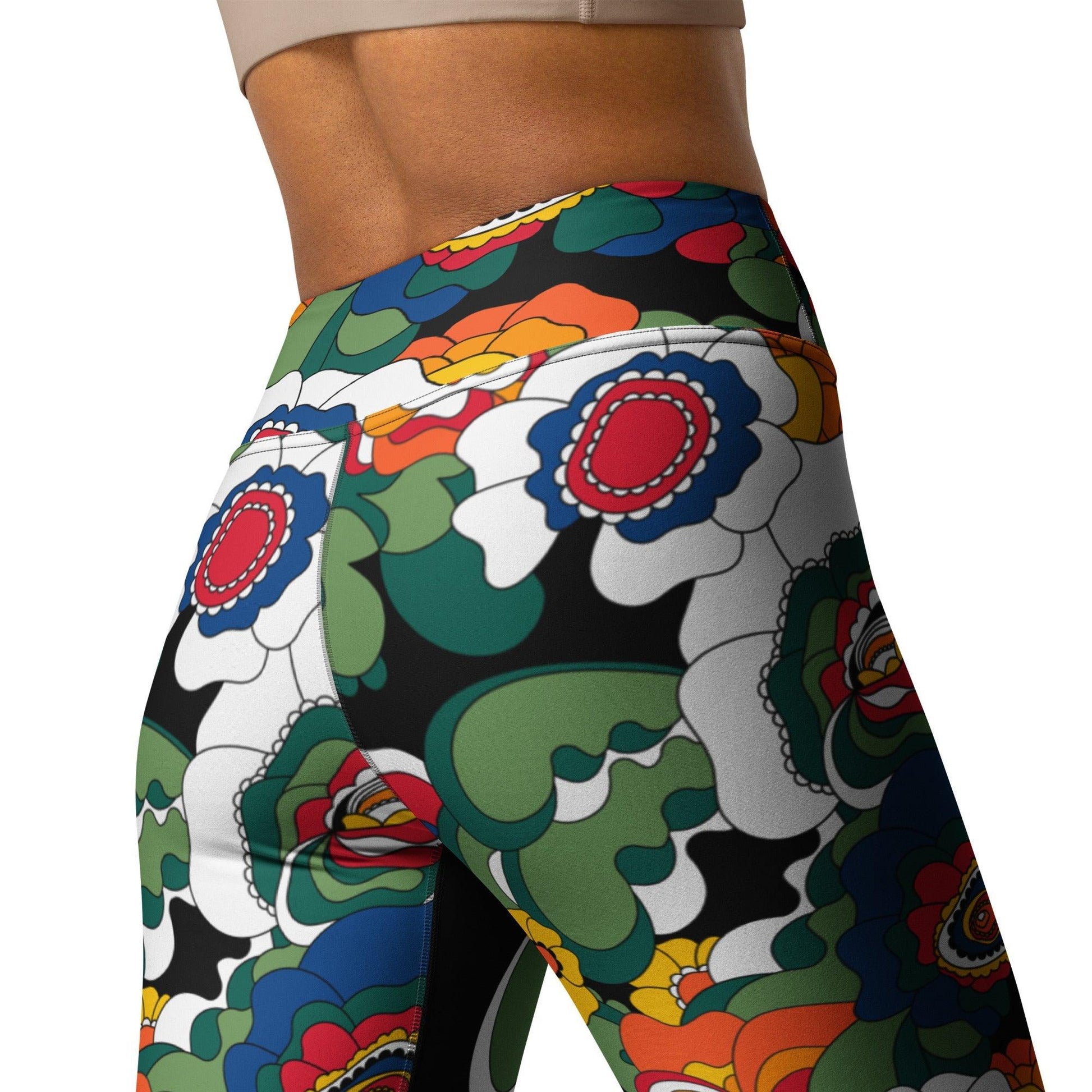 GROOVY KURBITS black - Yoga Leggings | SHALMIAK