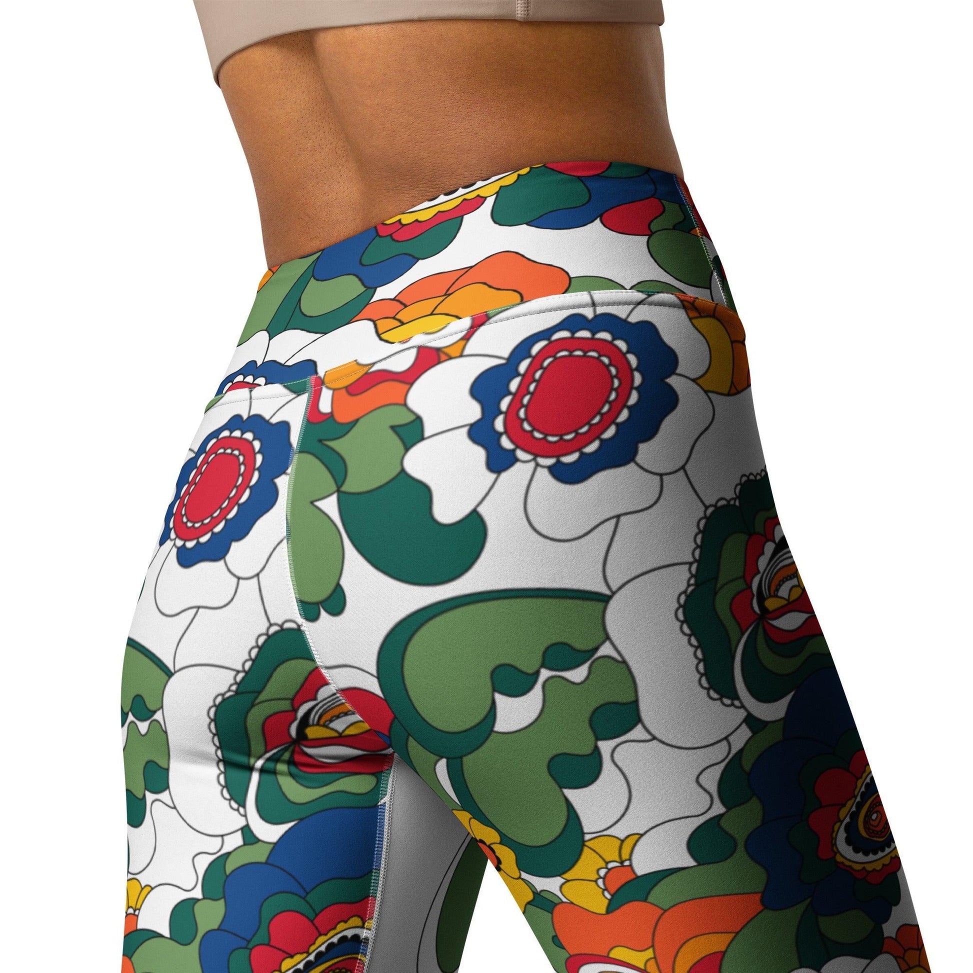 GROOVY KURBITS white - Yoga Leggings | SHALMIAK