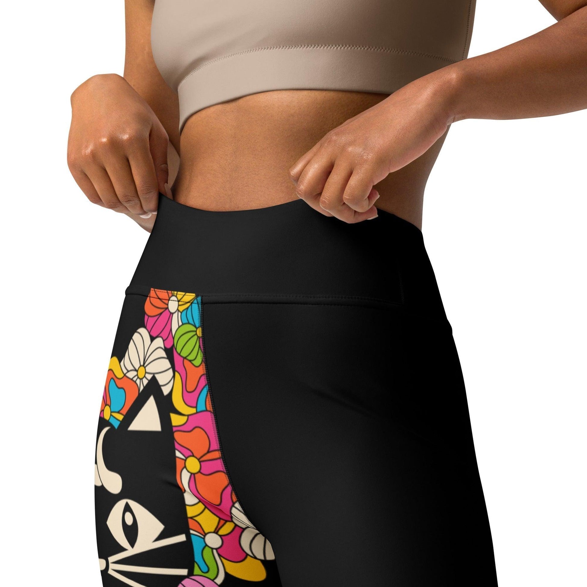 MAGICAT black - Yoga Leggings with black cats | SHALMIAK
