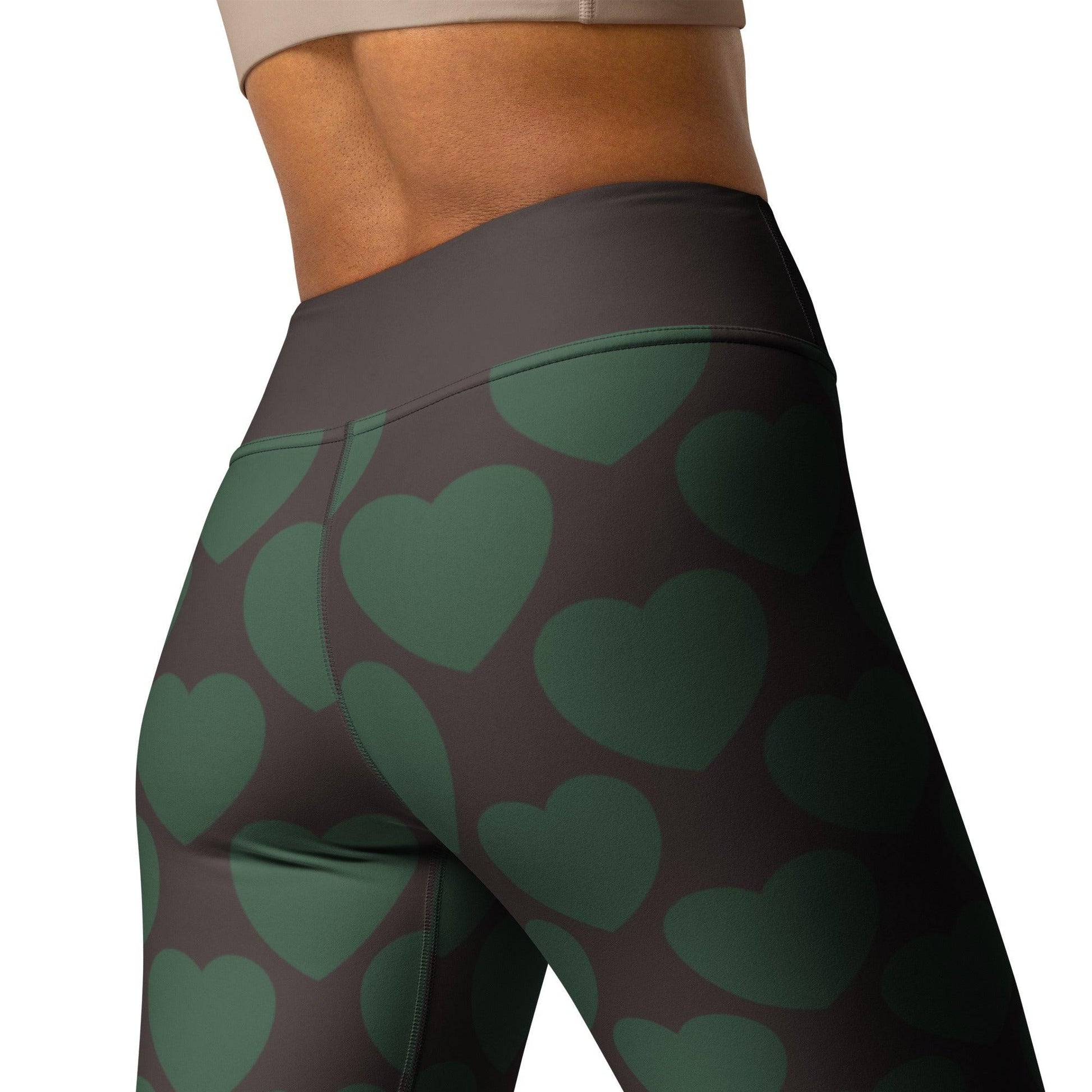 Yoga Leggings -2- ELLIE LOVE forest - Bold Heart Print