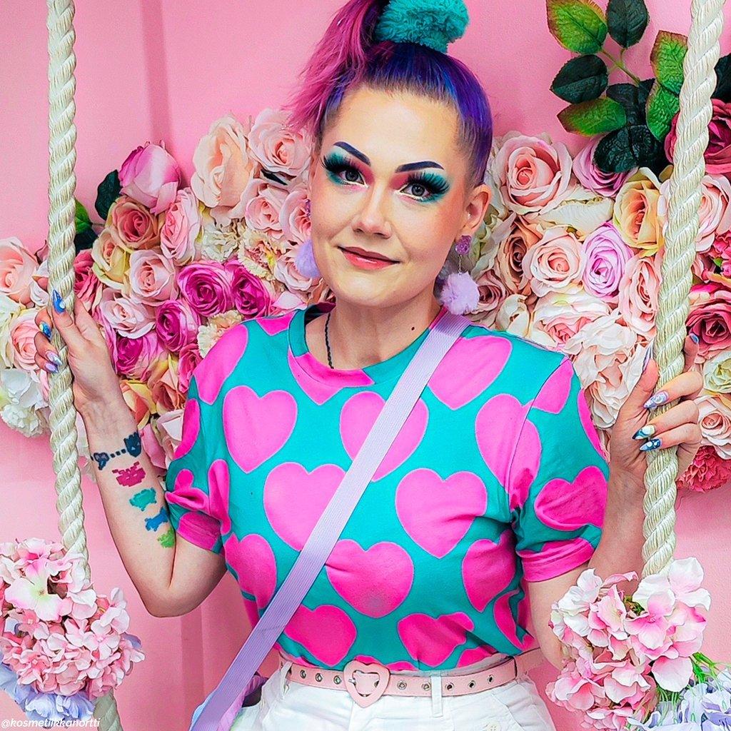 Organic cotton t-shirt - ELLIE LOVE pink mint - Bold heart print