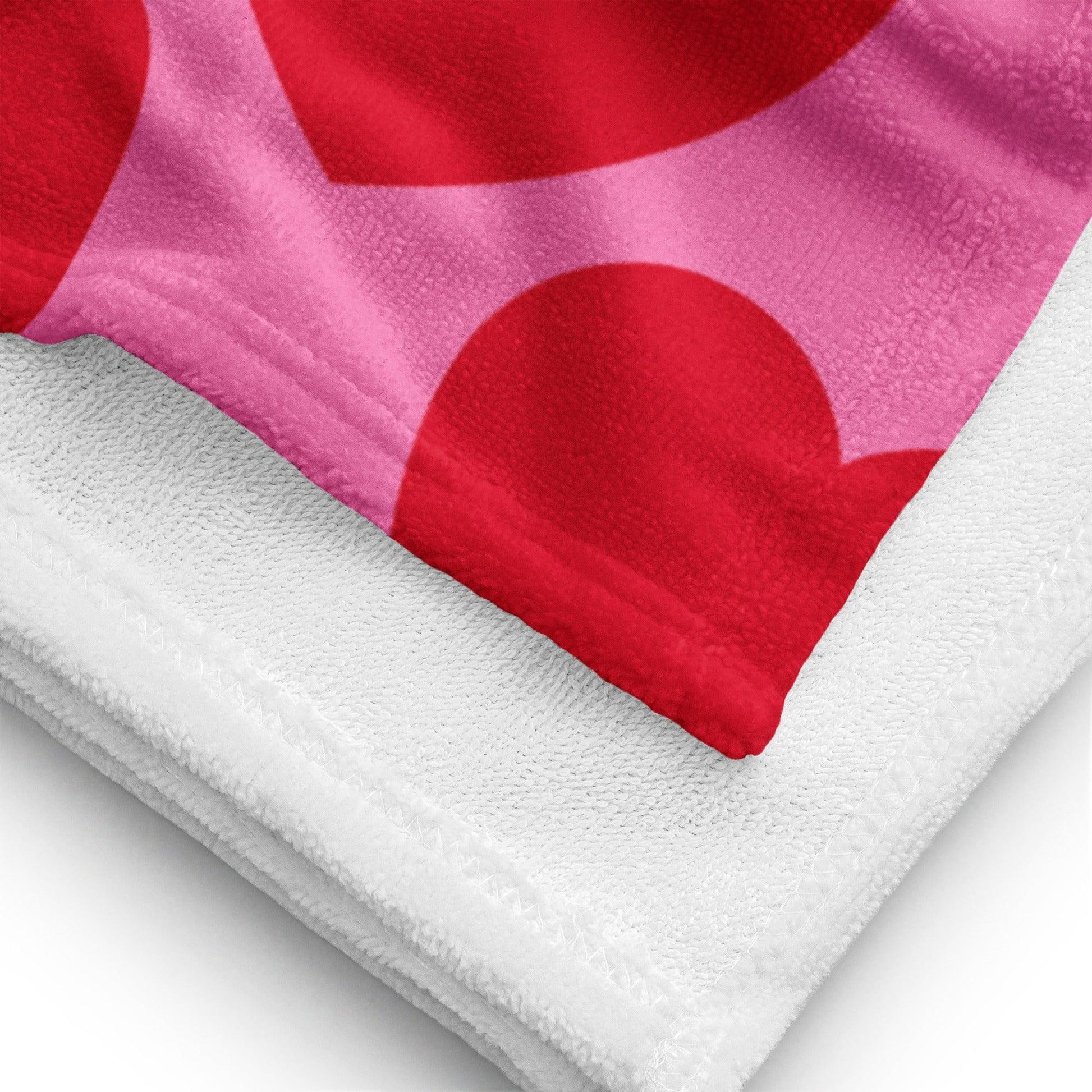 Towel - ELLIE LOVE red - Bold Heart Print
