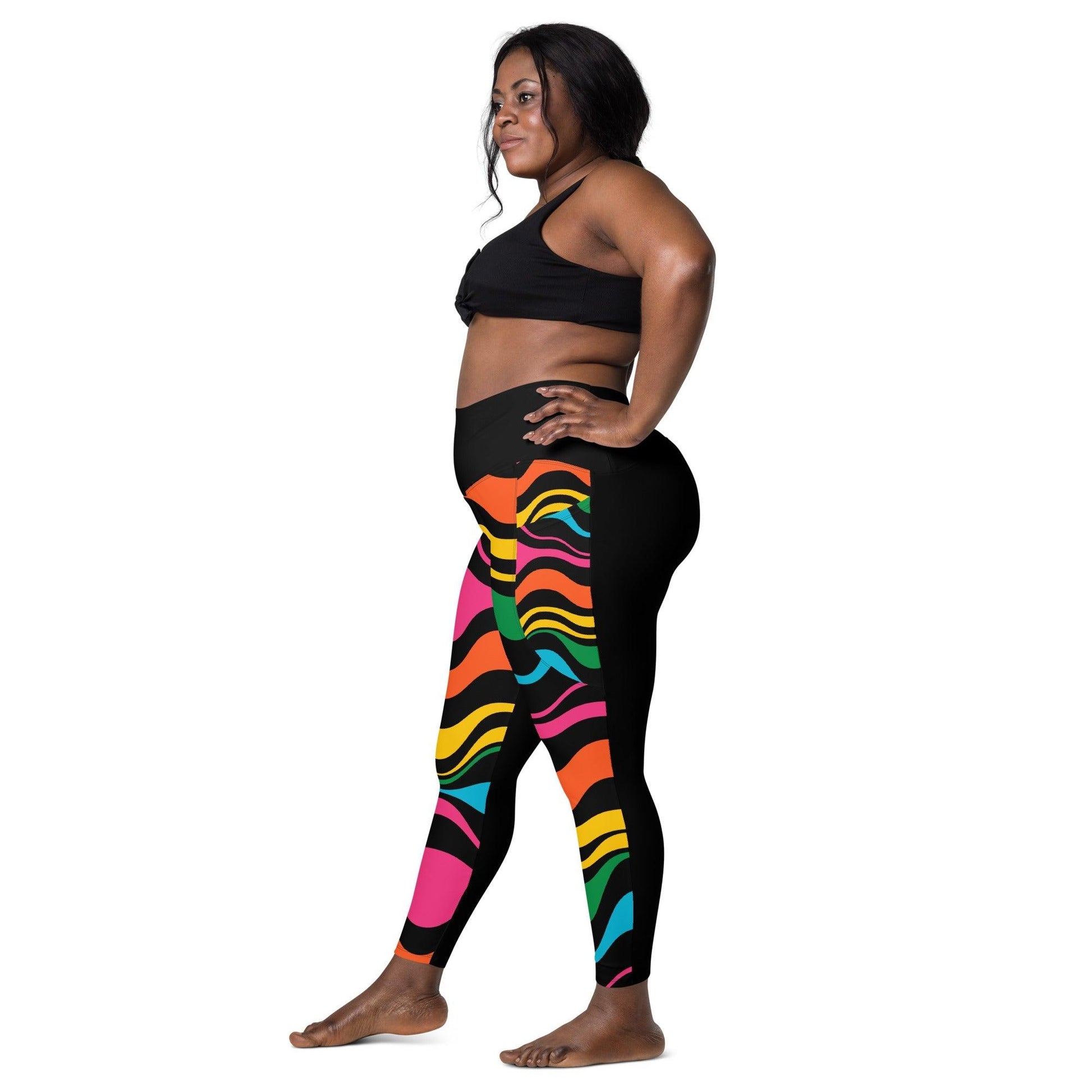 Leggings with pockets - ENERGY WAVES rainbow black - Wavy stripe print