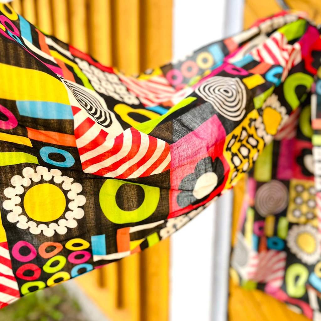 Scarf - CANDYBOX - Bold candy shapes print