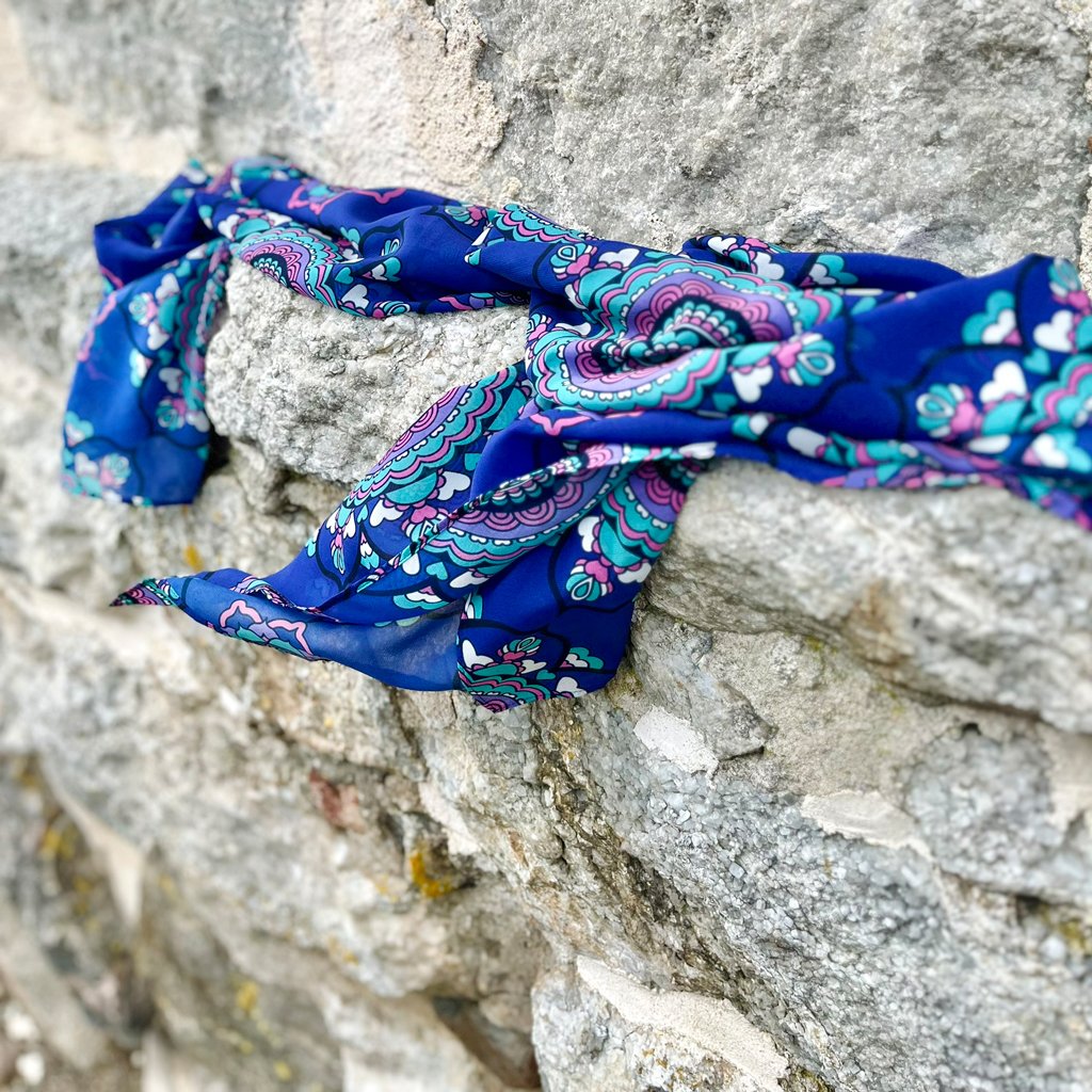Scarf - FOREVERMORE summer violet - Romantic flower and heart print